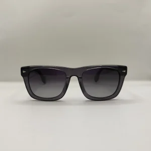 Zarah Carter 882265 C03